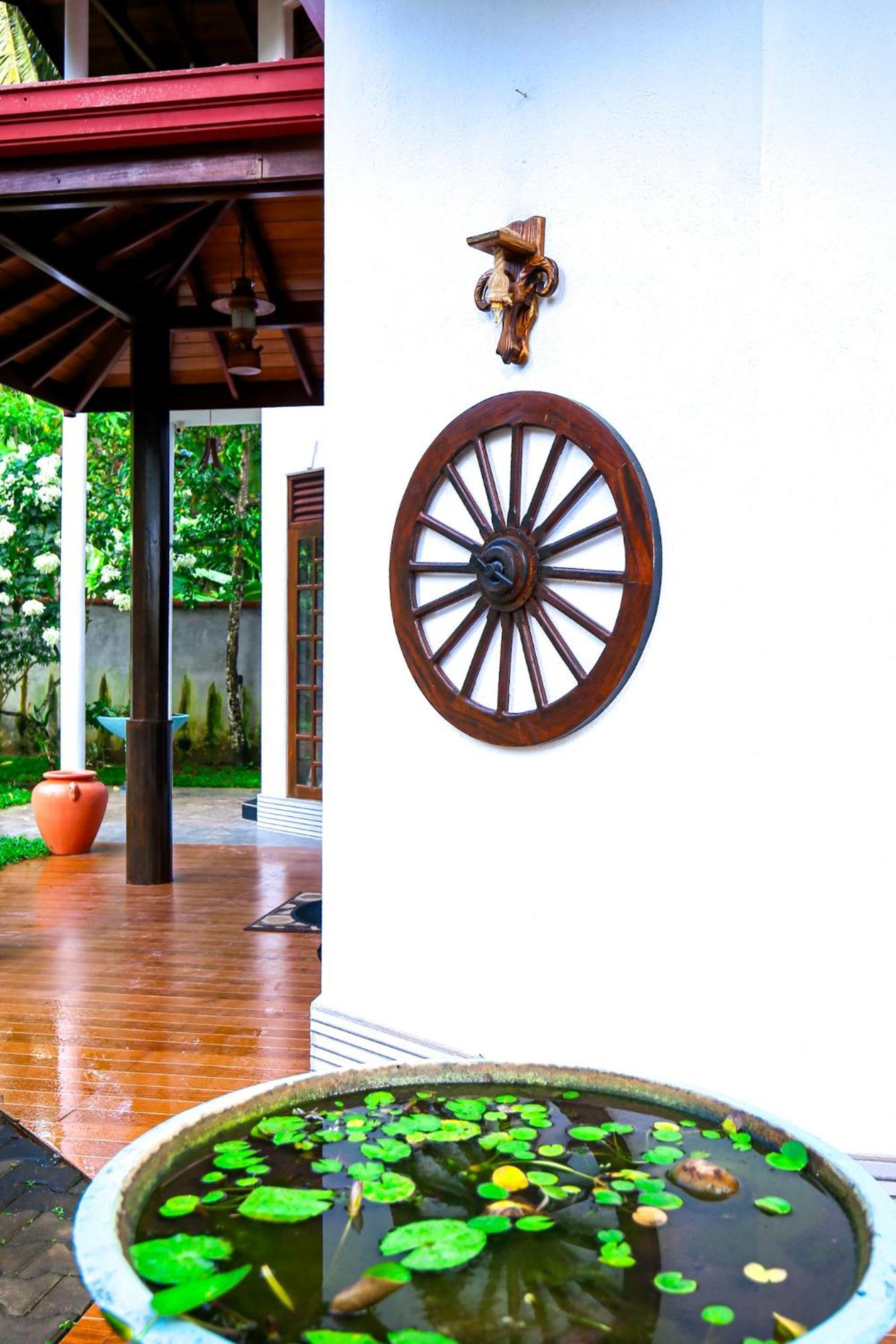 Bed and Breakfast Bali Golden à Galle Extérieur photo